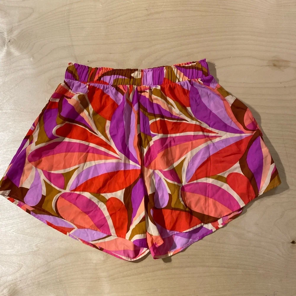 Impressions Pink and Purple Athletic Shorts Large (OP)
